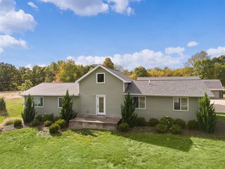 14035 Hanna Avenue, Cedar Springs, MI 49319