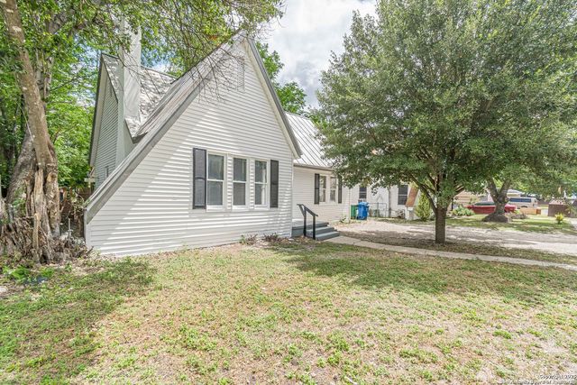 1913 Santa Anna, San Antonio, TX 78201