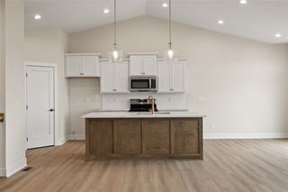 1201 Mulberry Drive NW, Bondurant, IA 50035