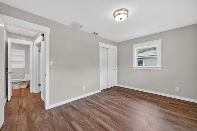 5130 2ND AVENUE N, St Petersburg, FL 33710