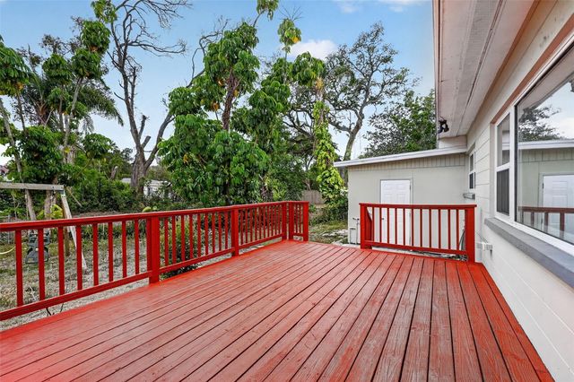 5130 2ND AVENUE N, St Petersburg, FL 33710