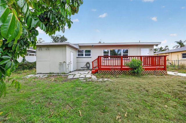 5130 2ND AVENUE N, St Petersburg, FL 33710