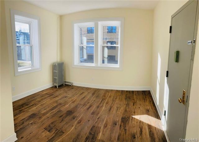 451 S 10th Avenue 2R, Mount Vernon, NY 10550