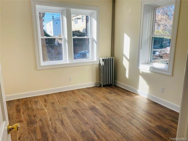 451 S 10th Avenue 2R, Mount Vernon, NY 10550