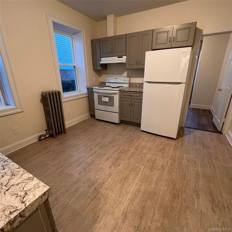 451 S 10th Avenue 2R, Mount Vernon, NY 10550