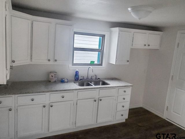 1216 S Francis St, Tyler, TX 75701