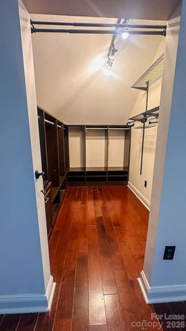 300 W 5th Street, Charlotte, NC 28202