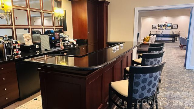 300 W 5th Street, Charlotte, NC 28202