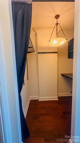300 W 5th Street, Charlotte, NC 28202