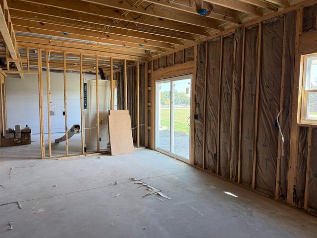 14 Cove Drive, Bay City, MI 48706