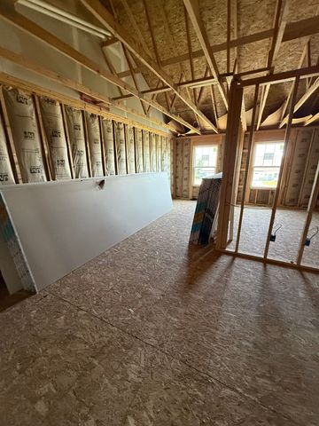 14 Cove Drive, Bay City, MI 48706