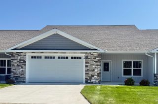 14 Cove Drive, Bay City, MI 48706