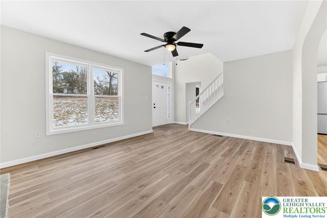 5693 Neola Road, Jackson Twp, PA 18360