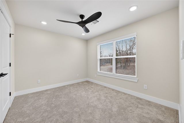 3 Clackmannan Circle, Bella Vista, AR 72715