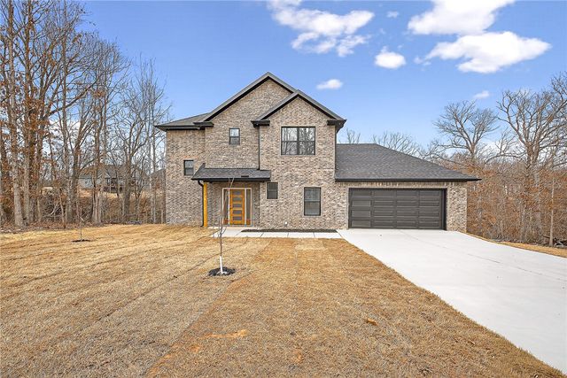 3 Clackmannan Circle, Bella Vista, AR 72715