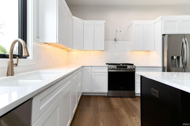 18597 Bracken Fern Court, South Bend, IN 46637