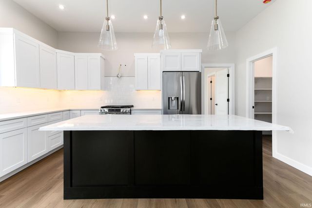 18597 Bracken Fern Court, South Bend, IN 46637