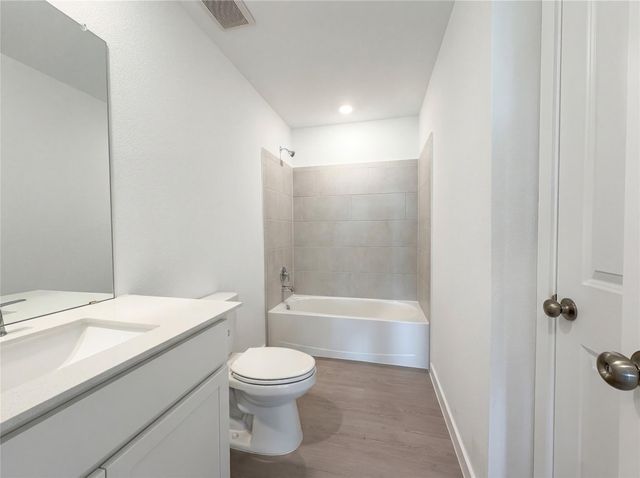 2047 Emerald Lake Trail, Dayton, TX 77535