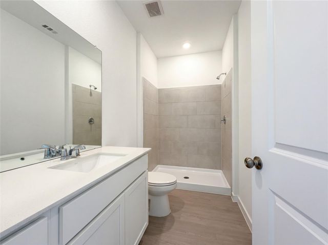 2047 Emerald Lake Trail, Dayton, TX 77535