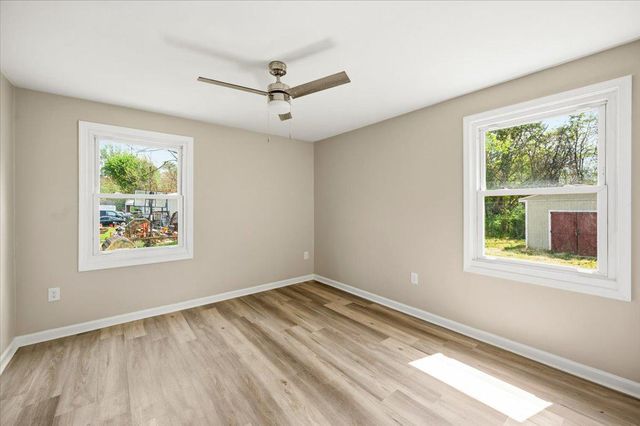 322 REYNARD RD, Kearneysville, WV 25430