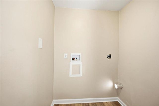 322 REYNARD RD, Kearneysville, WV 25430