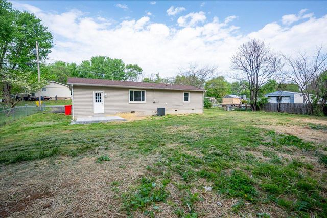 322 REYNARD RD, Kearneysville, WV 25430