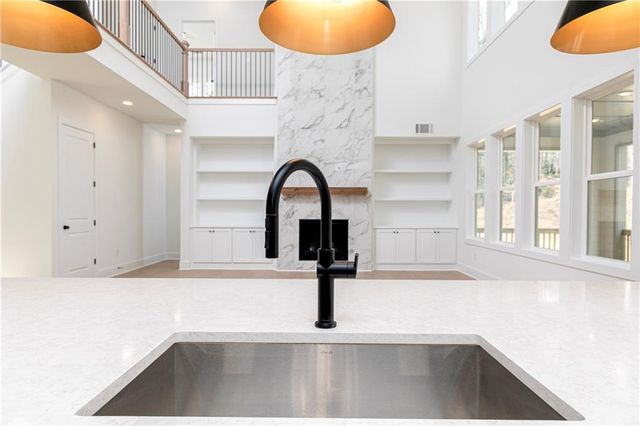 713 Keystone Drive, Woodstock, GA 30188