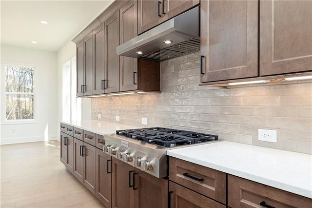 713 Keystone Drive, Woodstock, GA 30188