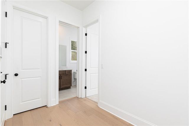 713 Keystone Drive, Woodstock, GA 30188