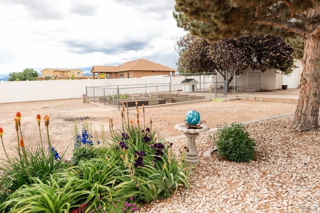 1124 S Hollister Dr, Pueblo West, CO 81007