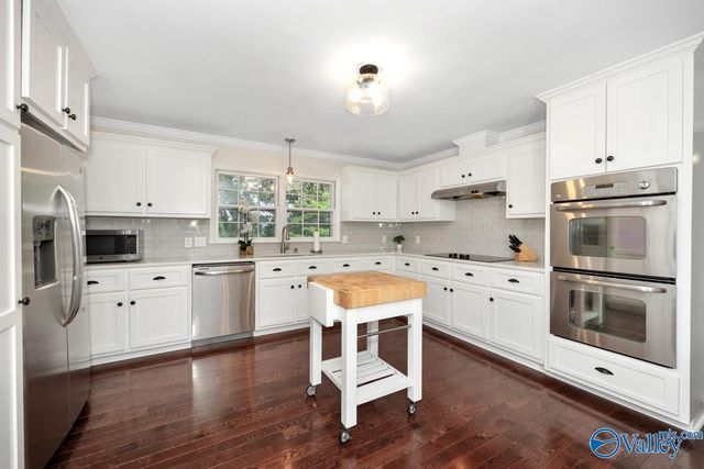 1501 Big Cove Road, Huntsville, AL 35801