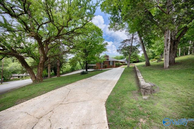 1501 Big Cove Road, Huntsville, AL 35801