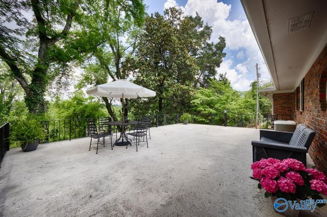 1501 Big Cove Road, Huntsville, AL 35801