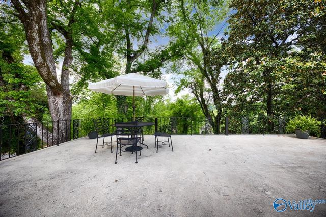 1501 Big Cove Road, Huntsville, AL 35801