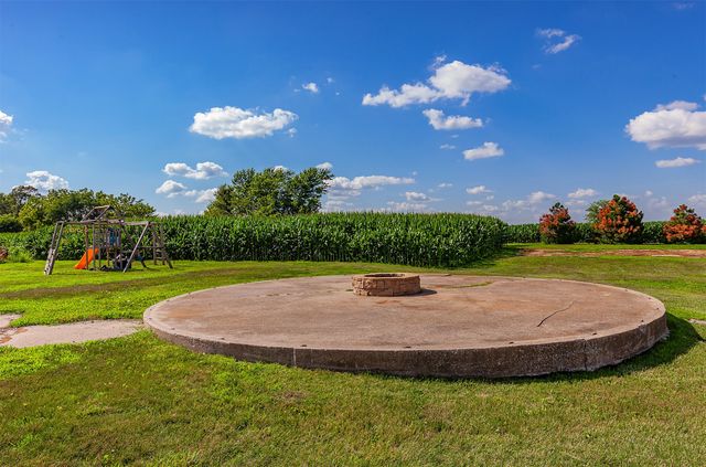 3229 305th Lane, Truro, IA 50257