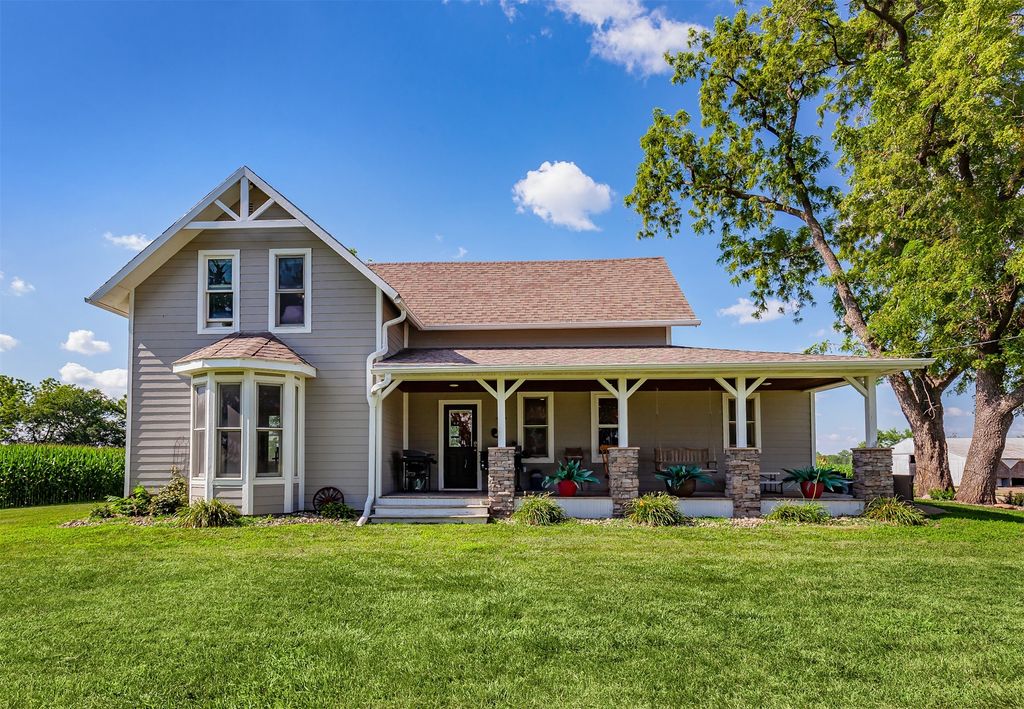 3229 305th Lane, Truro, IA 50257