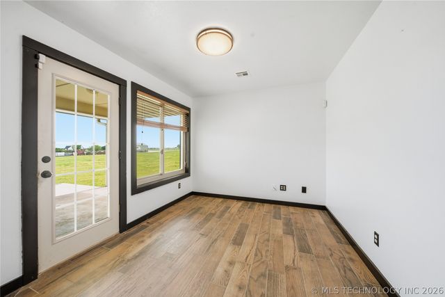 4654 E 181st Street N, Skiatook, OK 74070