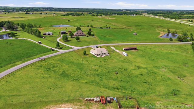 4654 E 181st Street N, Skiatook, OK 74070