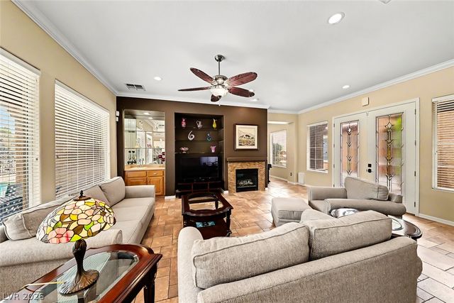 2306 Schaeffer Hills Drive, Henderson, NV 89052