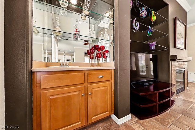2306 Schaeffer Hills Drive, Henderson, NV 89052