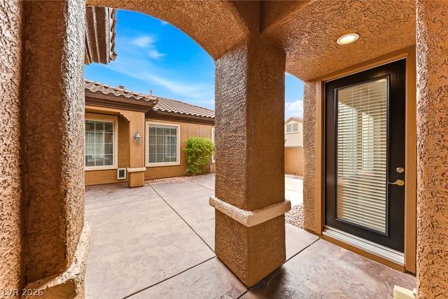 2306 Schaeffer Hills Drive, Henderson, NV 89052