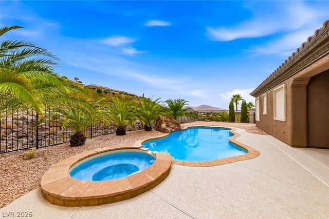 2306 Schaeffer Hills Drive, Henderson, NV 89052