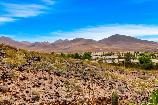 2306 Schaeffer Hills Drive, Henderson, NV 89052