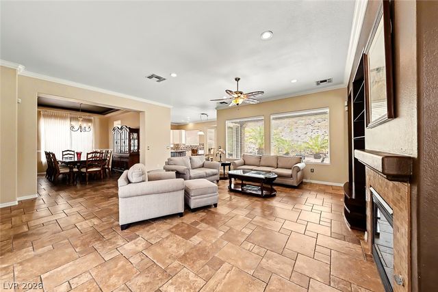 2306 Schaeffer Hills Drive, Henderson, NV 89052