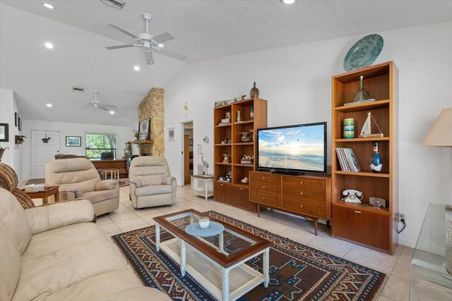 13719 SEMINOLE TRAIL, Wimauma, FL 33598