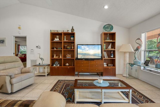 13719 SEMINOLE TRAIL, Wimauma, FL 33598