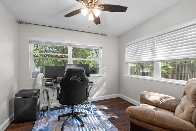 8912 S Hickory Road, Krum, TX 76249