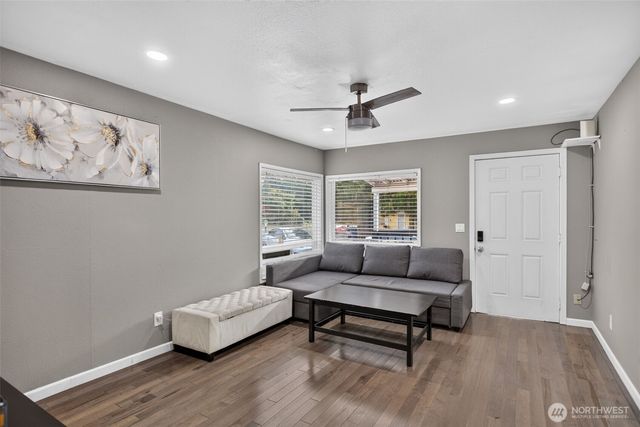 12809 4th Avenue S, Burien, WA 98168