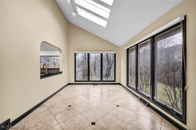 2 Salem Court, Beachwood, OH 44122