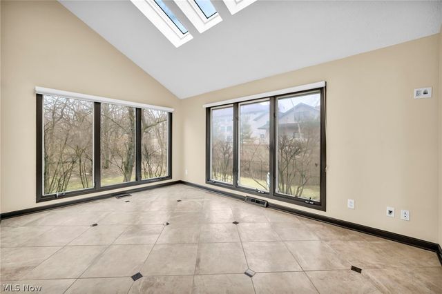 2 Salem Court, Beachwood, OH 44122